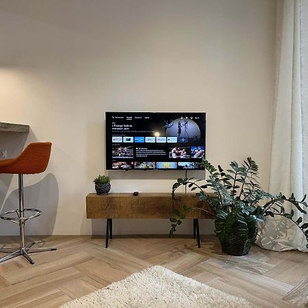 Bel Appartement Au Centre Du Vieux ชัวญี ภายนอก รูปภาพ