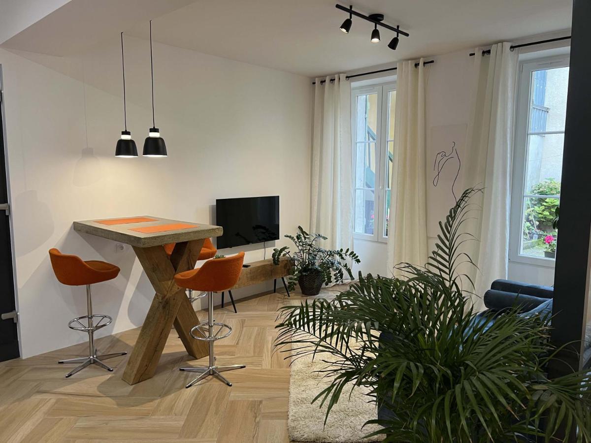 Bel Appartement Au Centre Du Vieux ชัวญี ภายนอก รูปภาพ