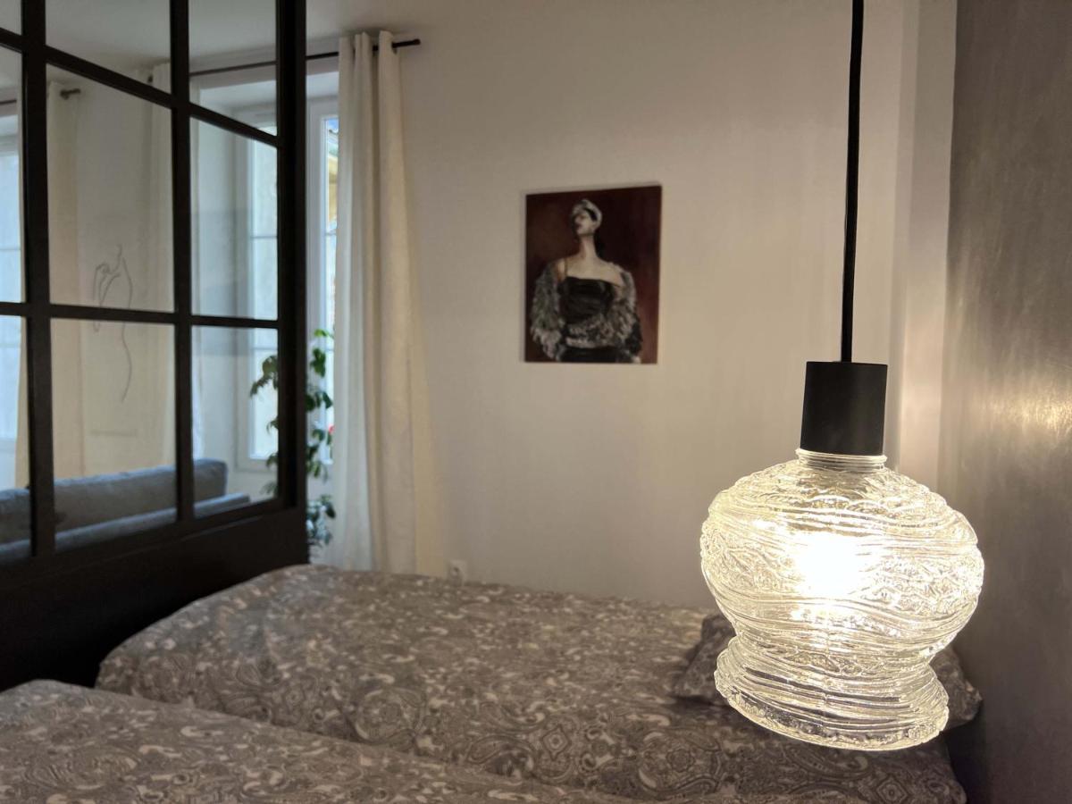 Bel Appartement Au Centre Du Vieux ชัวญี ภายนอก รูปภาพ