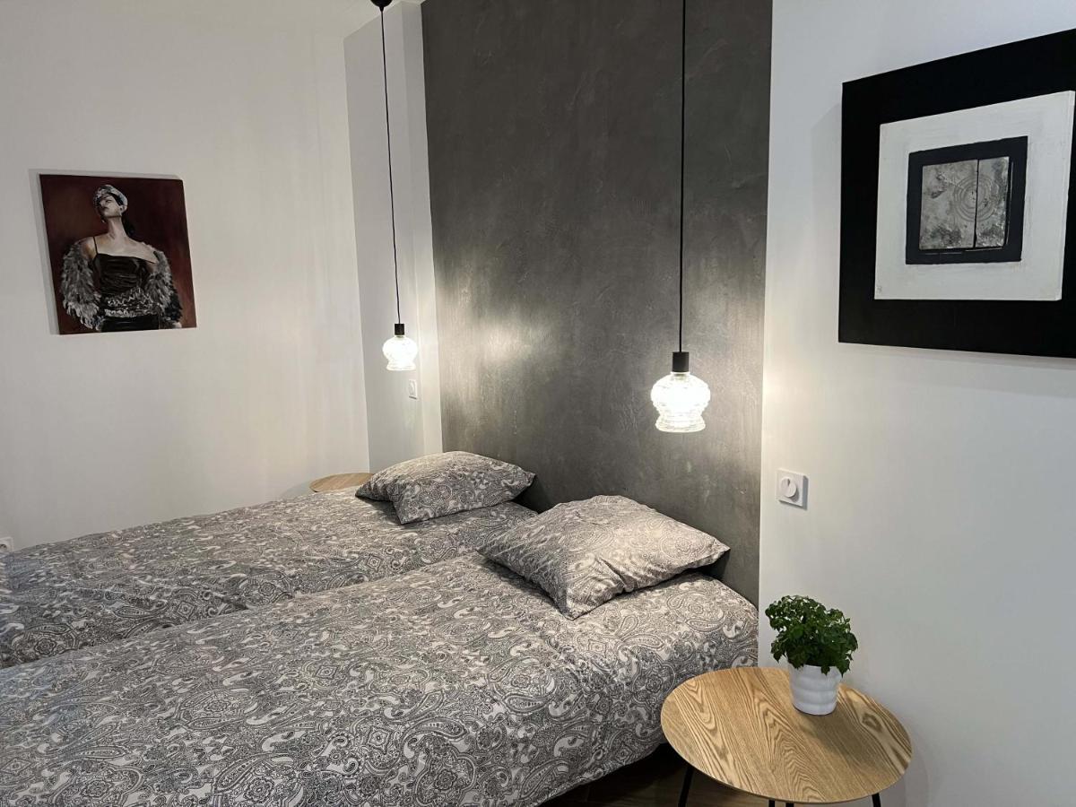 Bel Appartement Au Centre Du Vieux ชัวญี ภายนอก รูปภาพ